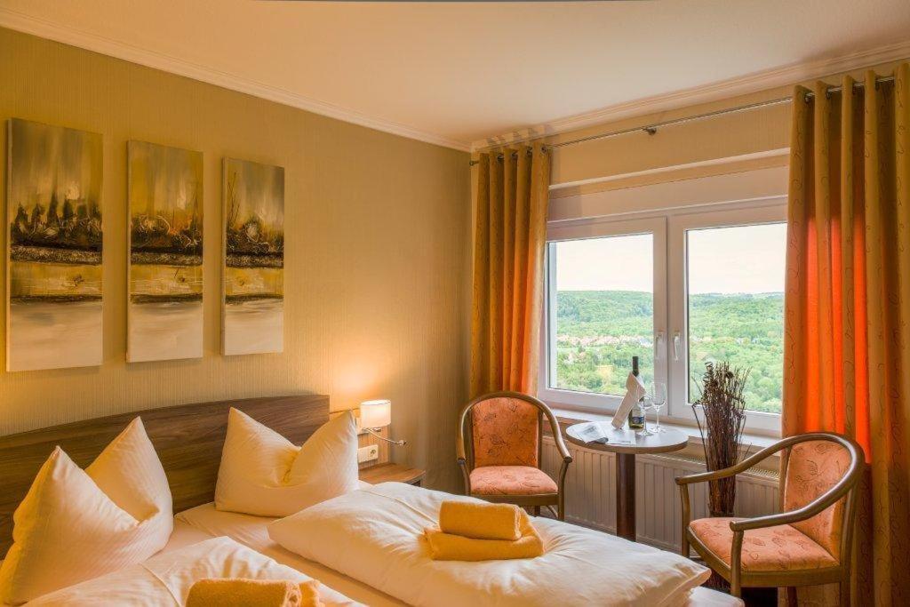 Berghotel Wilhelmsburg Bad Kosen Exterior foto