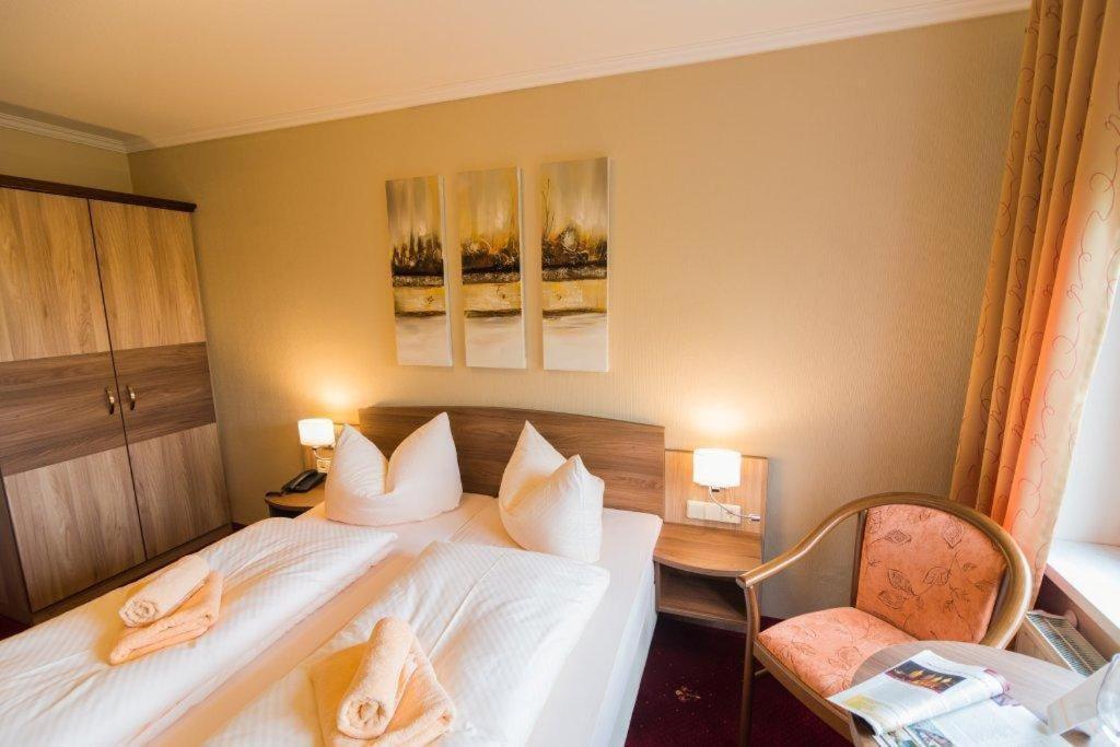 Berghotel Wilhelmsburg Bad Kosen Habitación foto