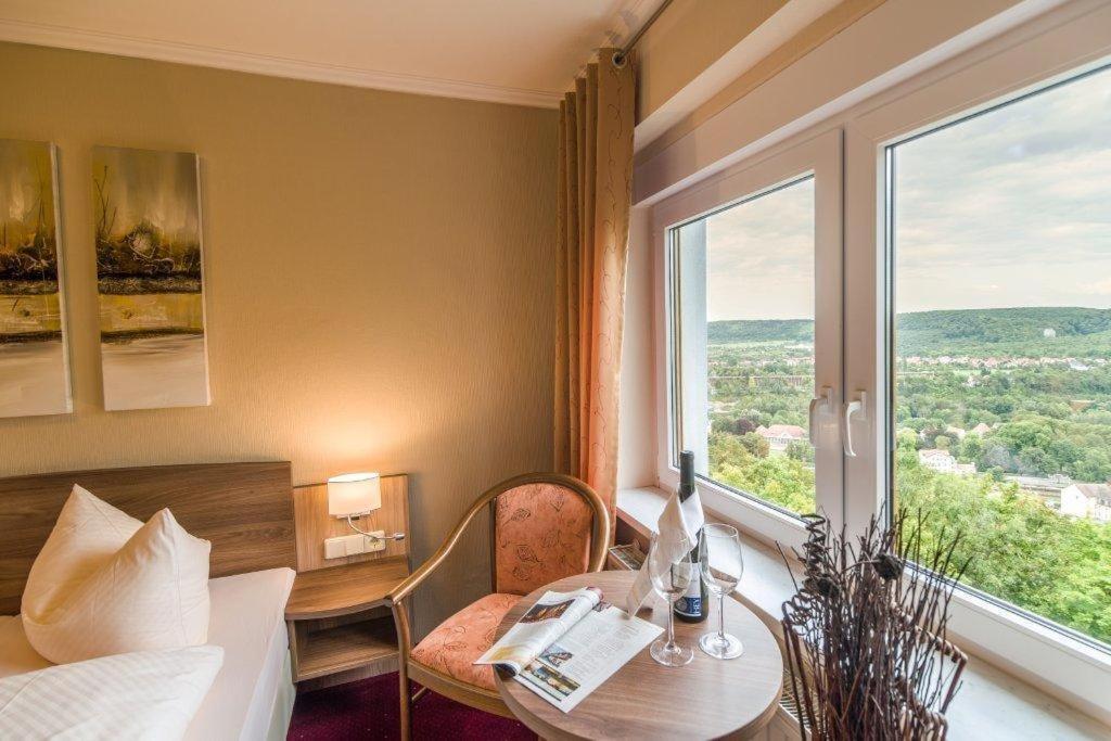 Berghotel Wilhelmsburg Bad Kosen Habitación foto
