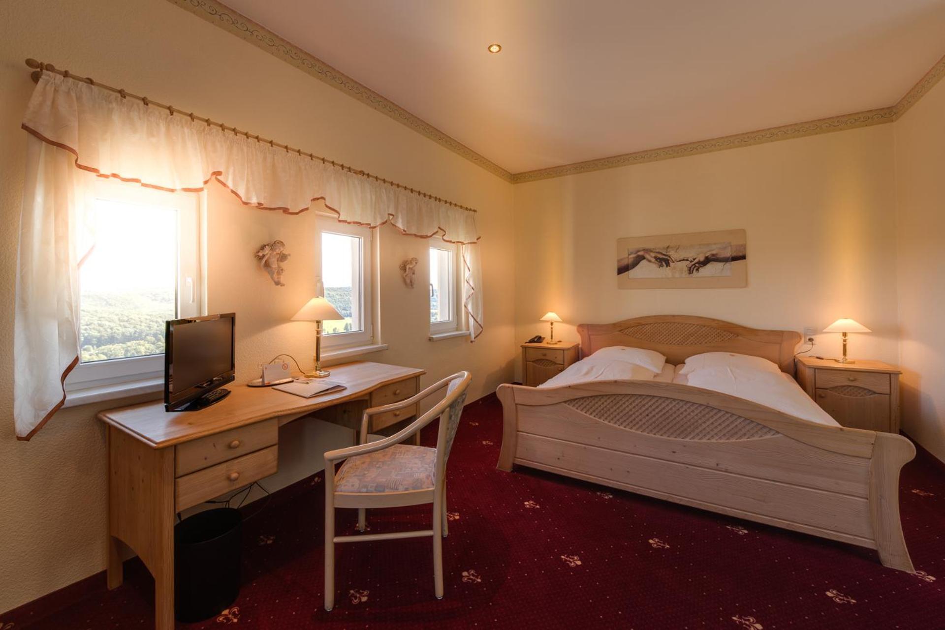Berghotel Wilhelmsburg Bad Kosen Habitación foto