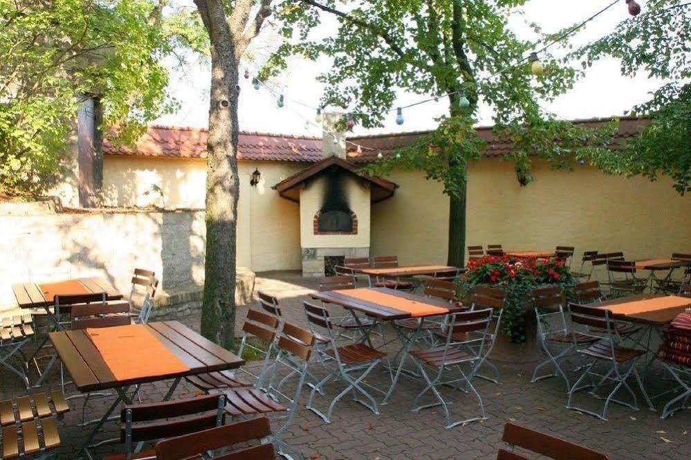 Berghotel Wilhelmsburg Bad Kosen Exterior foto